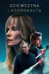 Смотреть онлайн Девушка и космонавт (2023)